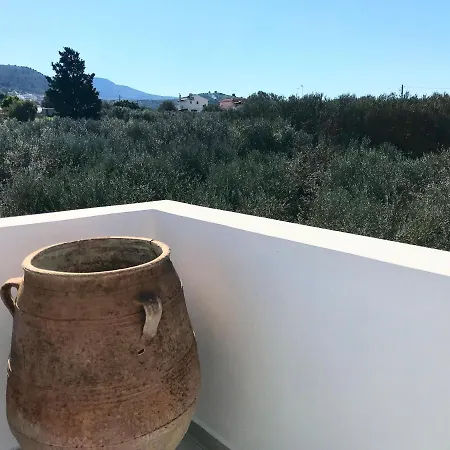 Utopia Residences Gaia House Holiday home Petrokefalion